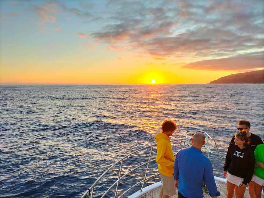 Madeeira: Sunset dinner cruise - FAQ