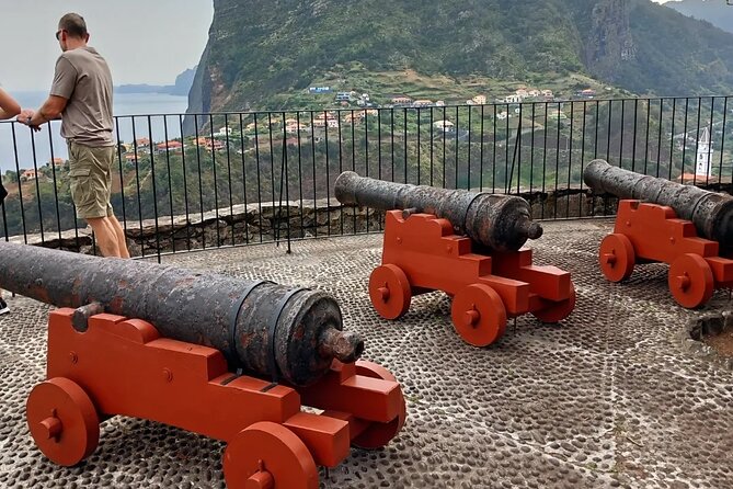Madeira 4x4 Jeep Tour : Pico Arieiro & Santana Traditional Houses - Santana and Madeira’s thatched houses