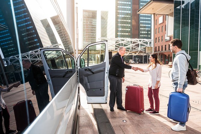 Madeira Airport (FNC) Arrival Transfer (Airport to Funchal Hotels or Address) - Reliability, flight delays, and the first hour after landing