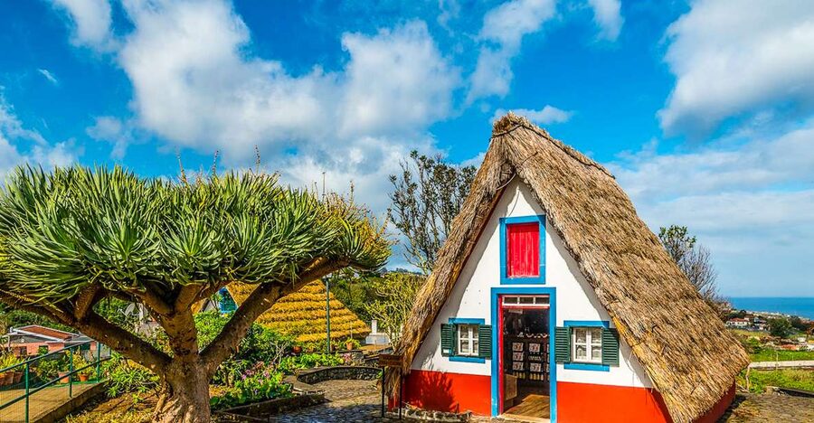 Madeira: Best of the East Tour from Funchal - Pico do Arieiro brings the biggest mountain views