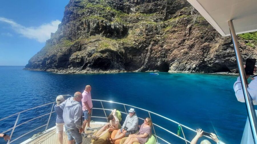 Madeira: Boat Trip with Lunch, Drinks, and Hotel Transfer - Should you book it?