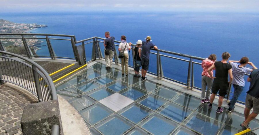 Madeira : Cabo Girao and Camara de Lobo 4WD half-day Tour - Guides can make or break the four hours