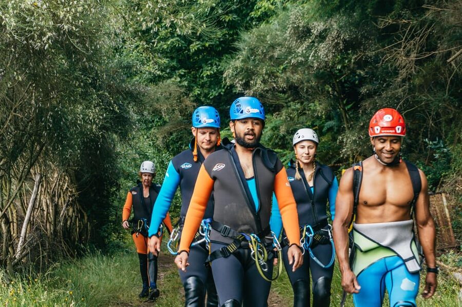 Madeira Canyoning Beginners – Easy & Fun Waterfall Adventure - Who should book this Madeira canyoning experience?