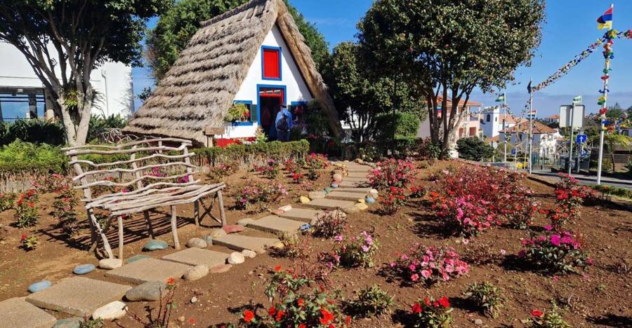 Madeira : East Tour - Santana North Side - A mountain start at Pico do Areeiro