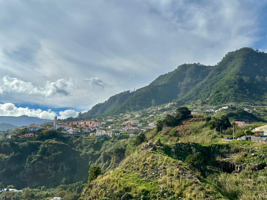 Madeira : East Tour - Santana North Side - Ponta do Rosto and Madeira’s eastern edge