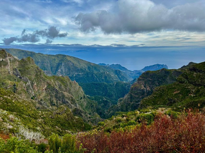 Madeira : East Tour - Santana North Side - Pico do Facho and the Machico valley