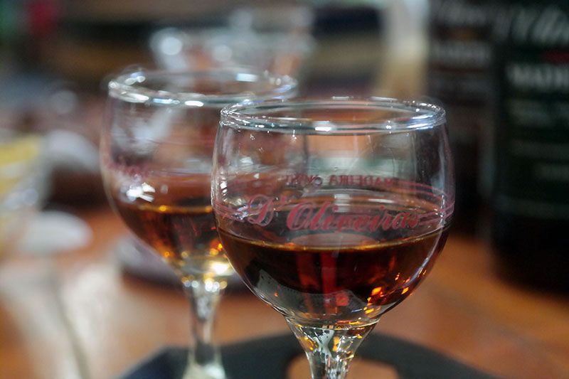 Madeira: Food and Wine Walking Tour in Funchal - Pork, garlic bread and a local beer