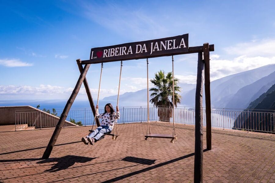 Madeira : Full Day Adult-only west 4x4 Tour - The northwestern coast, waterfalls, and local stops