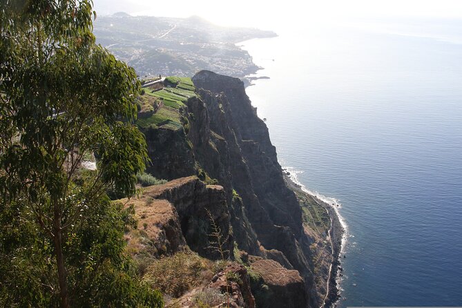 Madeira Full Day Tour West and East Island Top Highlights Tour - Ponta de São Lourenço Starts the Day on a Rugged Note