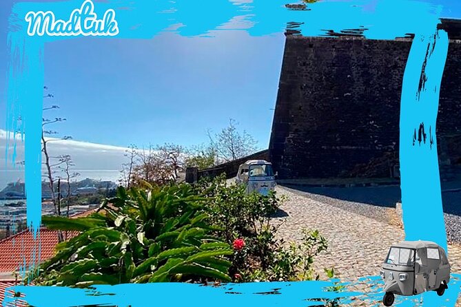 Madeira Funchal City Historical Tuk Tuk Guided Tour by MadTuk - What the guide adds to the ride