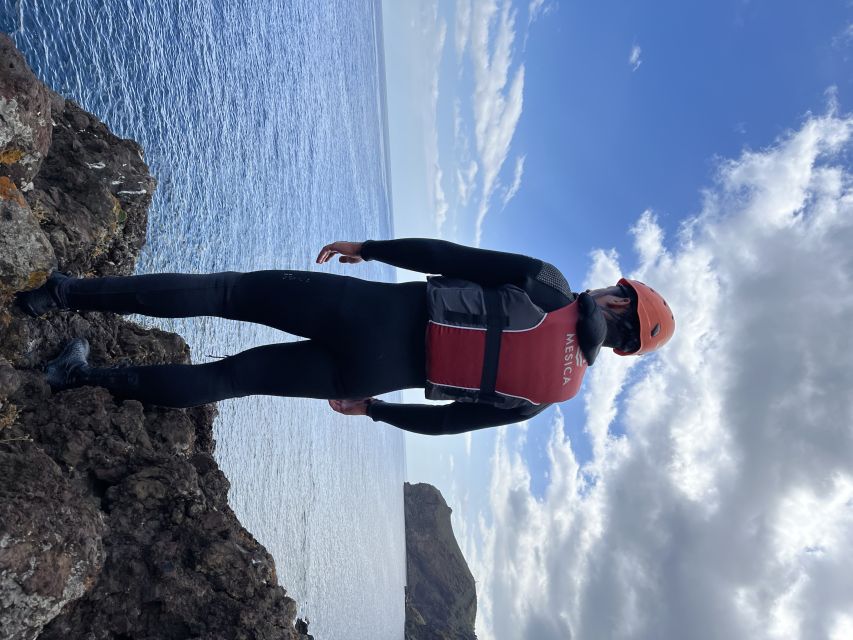 Madeira: Garajau Coastal Hike and Cliff Jumping - Free climbing, swimming, and time in the water