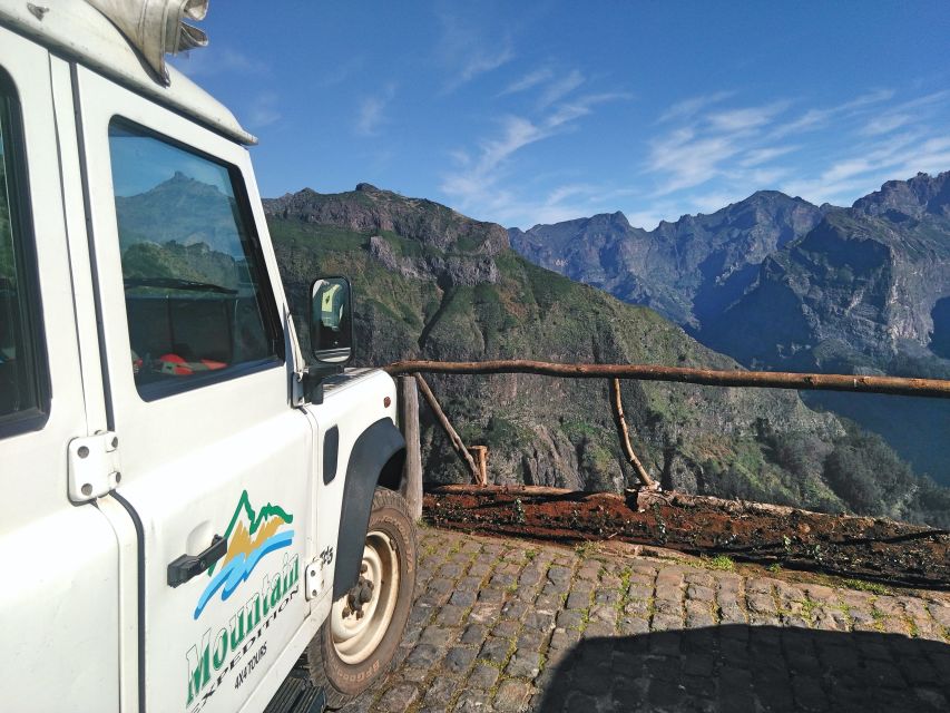 Madeira: Half-Day Nun's Valley and Sea Cliff Tour - The local bar stop