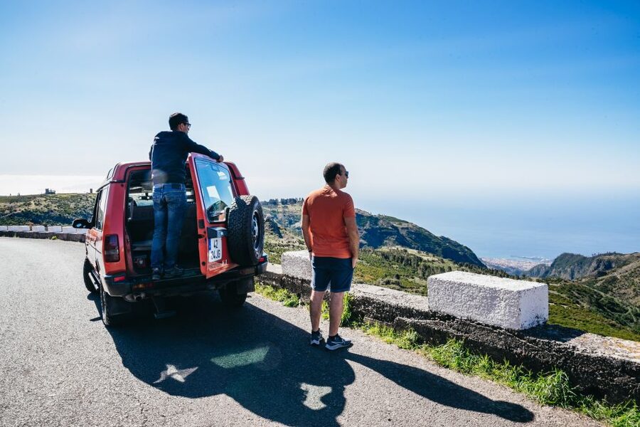 Madeira: Half-Day Pico Arieiro Jeep Tour - Santo da Serra and a taste of local life