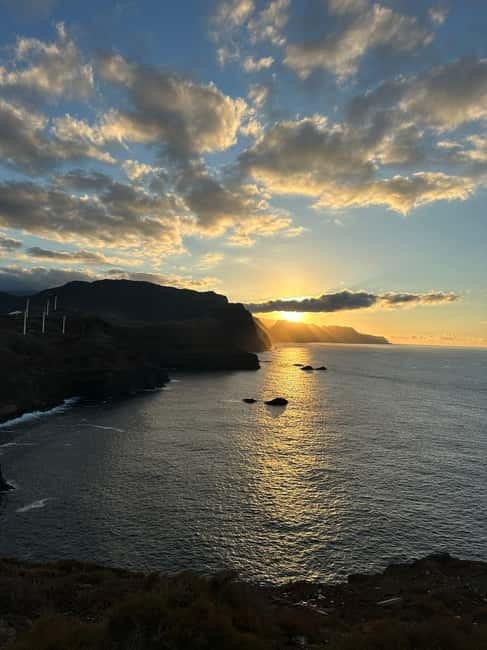 Madeira: Hike Transfer to Ponta de São Lourenço (PR8) - The morning pickup and short van ride