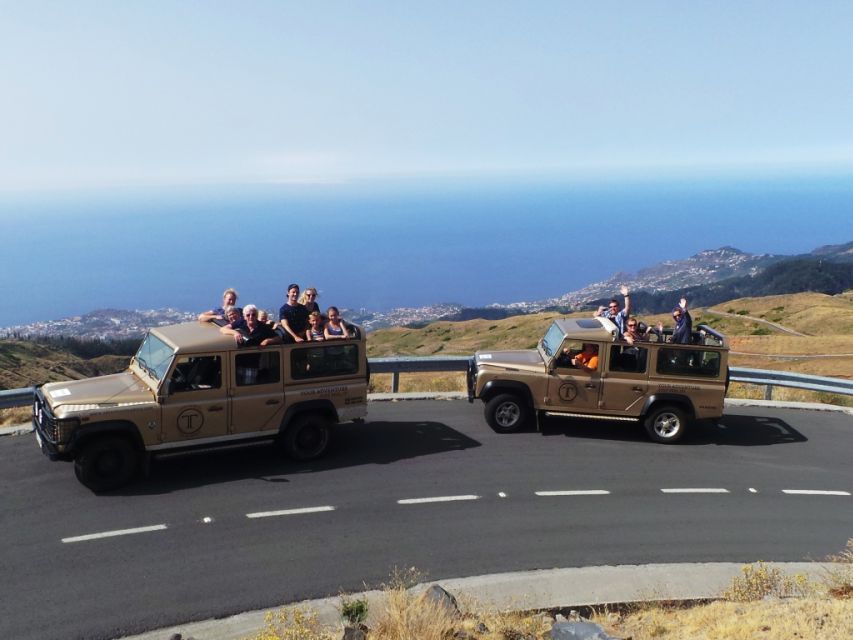 Madeira: Jeep tour Pico Areeiro, Santa Cruz and Cristo Rei - Santa Cruz and the working side of Madeira