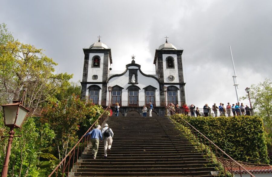 Madeira: Monte Sightseeing Tour & Toboggan Sled Ride - Why the Monte Toboggan Is More Than a Tourist Ride