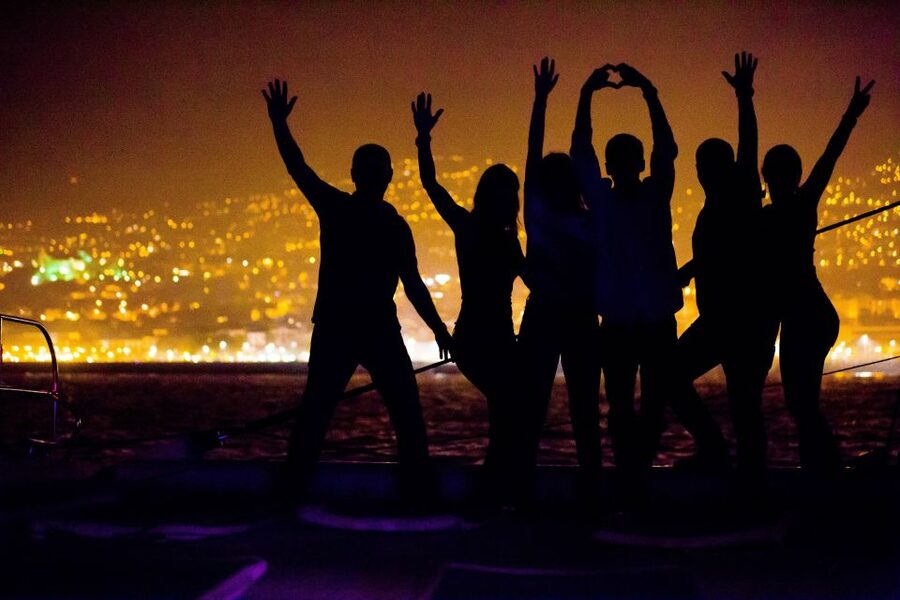 Madeira: New Year's Eve Fireworks by Catamaran - What the 1.5-hour catamaran outing is really like