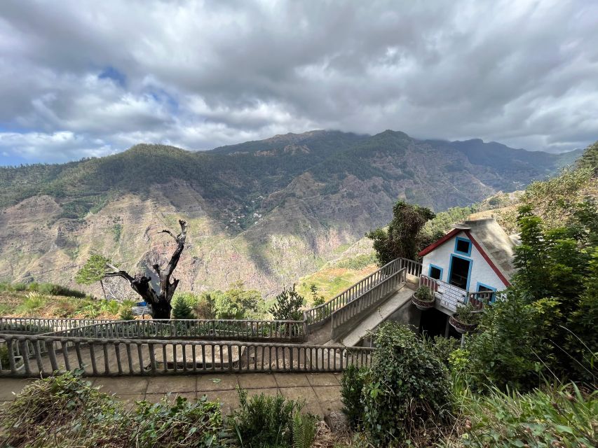 Madeira North Offbeat: Boaventura, Sao Vicente, Pta Delgada - Coffee and terraces at Fajã dos Padres