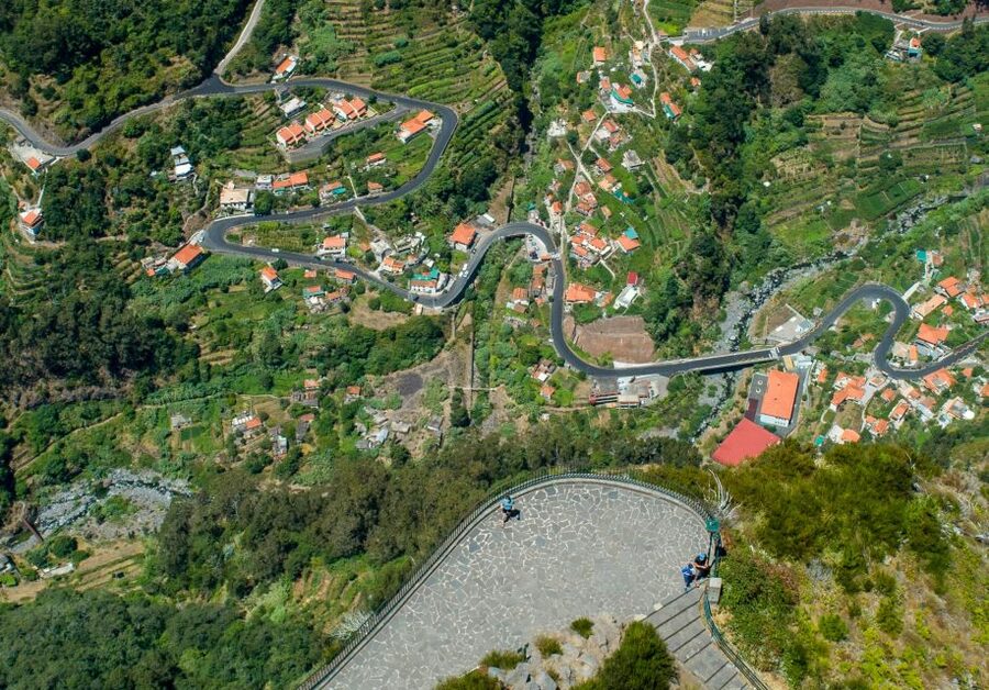Madeira : Nun's Valleys and Pico Areeiro 4X4 Tour - Pico do Arieiro at 1,818 meters