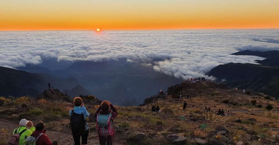 Madeira: Pico do Areeiro Sunrise Tour - Arriving at Pico do Areeiro before sunrise
