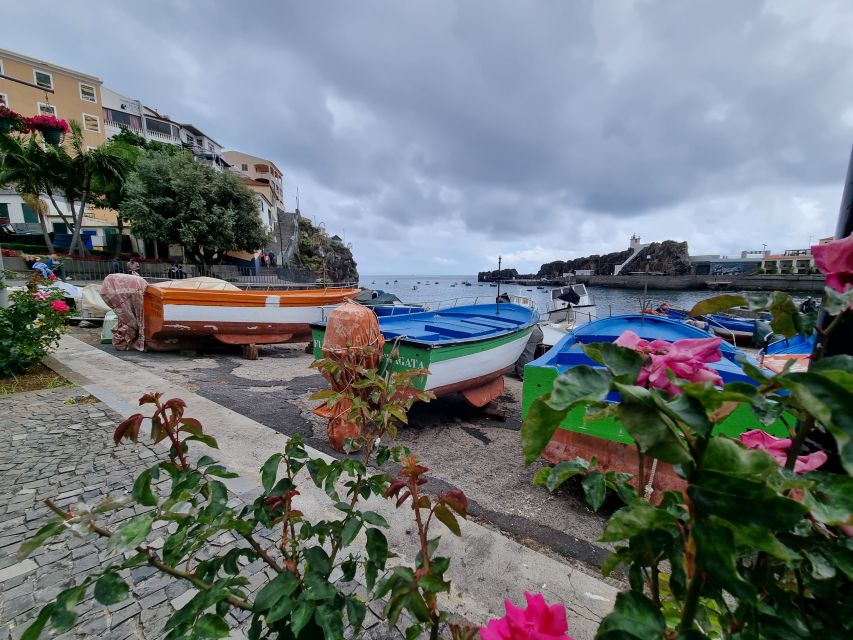 Madeira: Picturesque Peaks and Skywalk private 4x4 Jeep tour - A short off-road run near Jardim da Serra