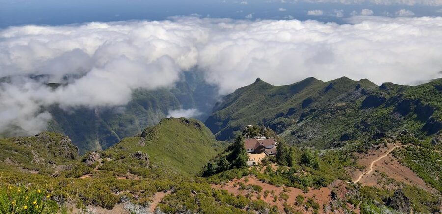 Madeira: Private Guided Achadas Teixeira - Pico Ruivo PR1.1 - Who should book this hike?