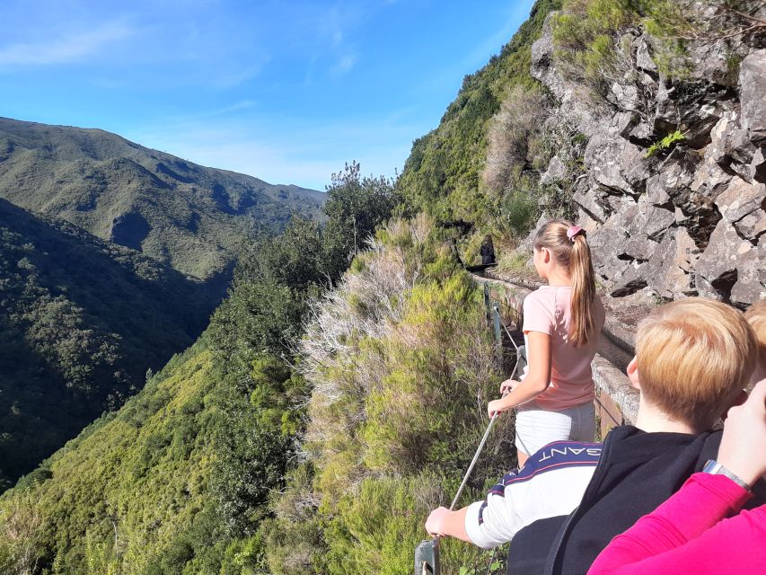 Madeira: Private Walking Tour of Levada das 25 Fontes PR6 - Pickup, timing, and languages