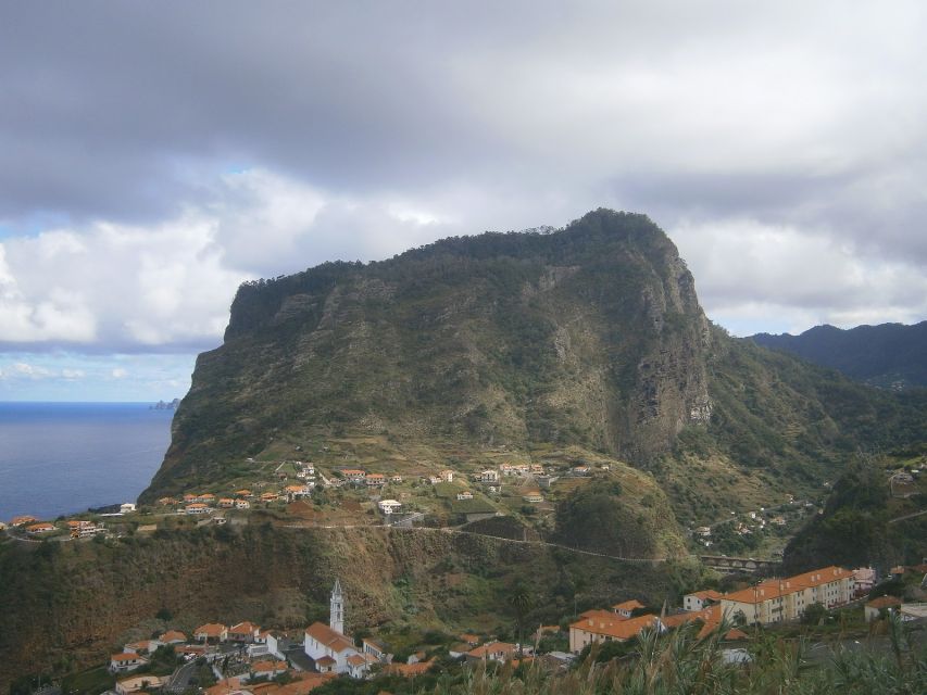 Madeira: Santana 6-Hour Full-Day Tour - Pico do Facho and Historic Machico