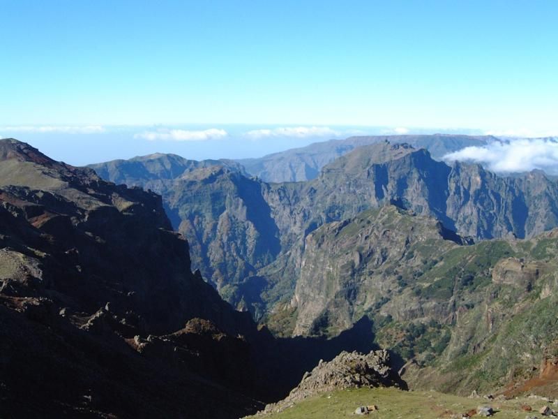 Madeira: Santana 6-Hour Full-Day Tour - Guides, Languages, and the Feel of the Day