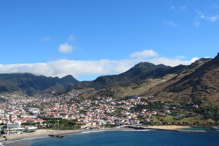 Madeira : Santana & Peaks full day tour by Open 4x4 - Machico and the line across Madeira