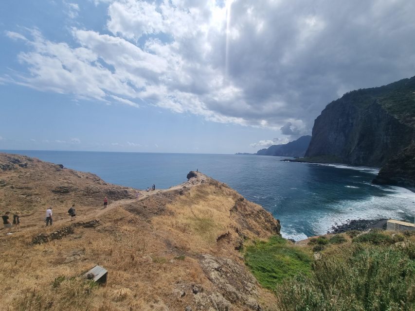 Madeira : Santana, Pico Arieiro, walk full day 4x4 Jeep tour - Faial offers a short look at northeastern Madeira