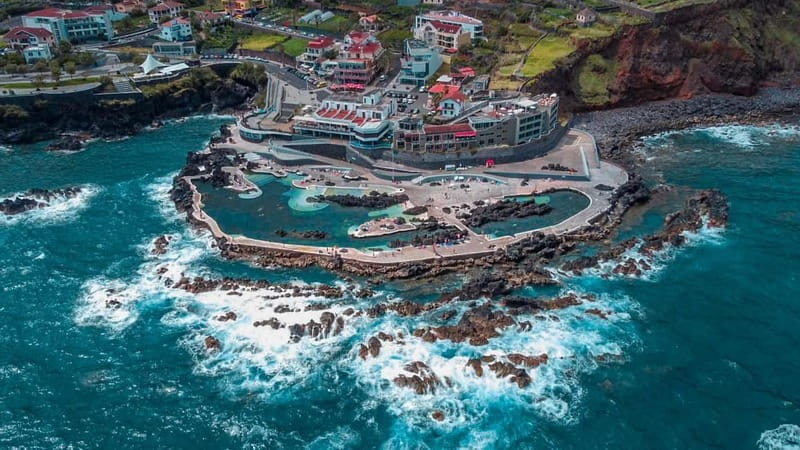 Madeira: Skywalk, Porto Moniz, Seixal, and Fanal 4WD Tour - Porto Moniz is the day’s best chance to swim