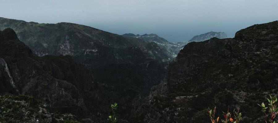 Madeira: Small group East tour ( Pico Arieiro , Santana) - Santana gives the middle of the day a local feel