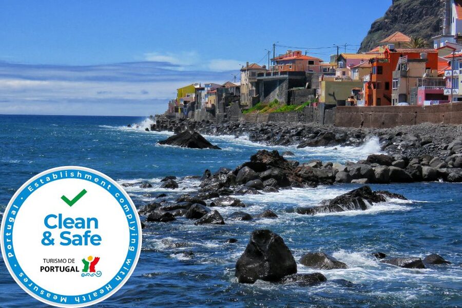Madeira : Southwest coast, Run & Anjo´s Waterfall 4x4 Tour - From Calheta Beach to Madalena do Mar