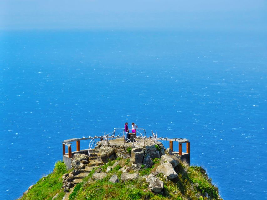 Madeira : Southwest coast, Run & Anjo´s Waterfall 4x4 Tour - A taste of Madeira at the local distillery