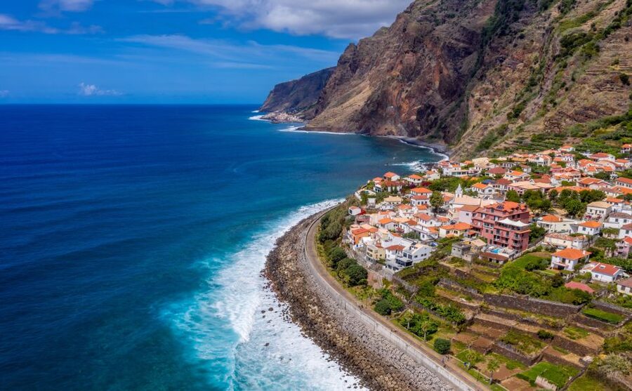 Madeira : Southwest coast, Run & Anjo´s Waterfall 4x4 Tour - Fajã da Ovelha and Ponta do Pargo