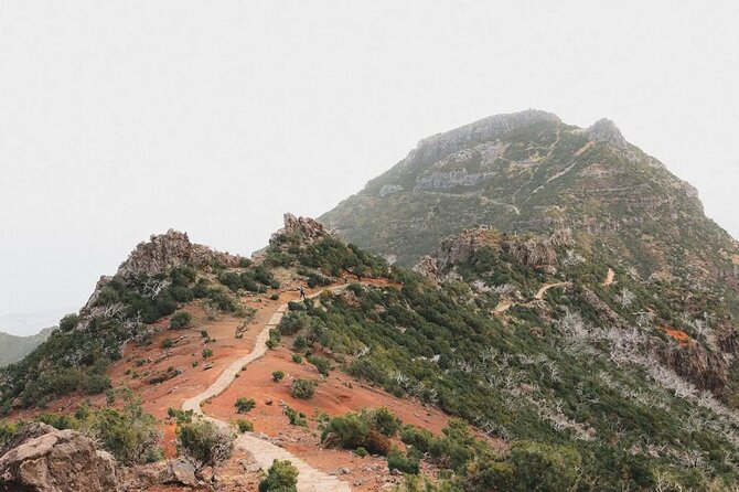 Madeira: Sunrise at Pico do Arieiro & Hike Larano trail - The optional PR1 walk toward the Stairs of Heaven