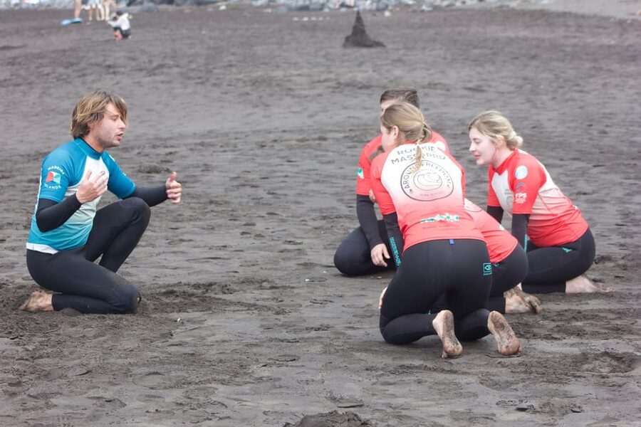 Madeira: Surf Lessons - Catching your first wave