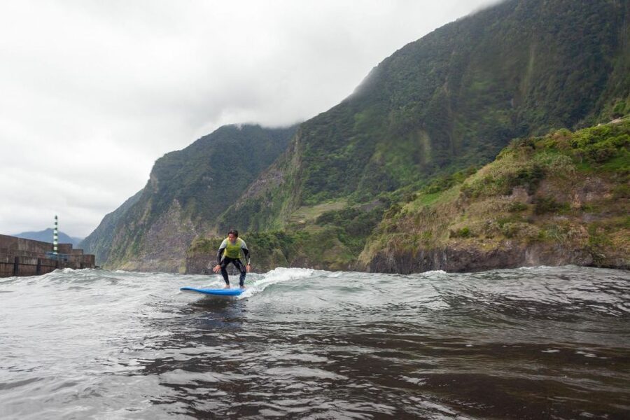 Madeira : Surfing Experience for all - What to bring and what to leave behind
