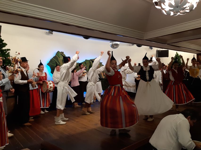 Madeira: Traditional Madeiran Dinner & Show - The guides can shape the whole experience