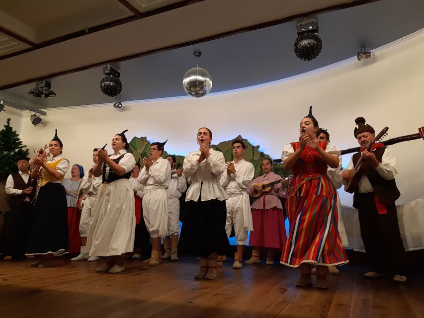 Madeira: Traditional Madeiran Dinner & Show - Who should book this dinner
