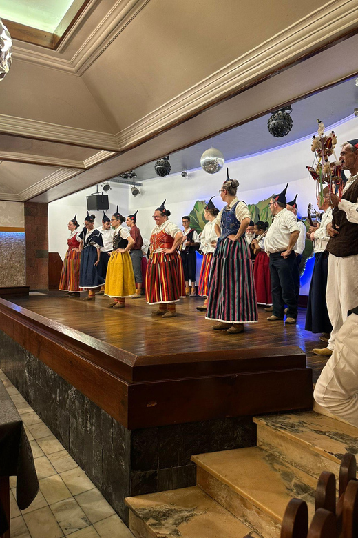Madeira:TypicalShowFolklore Evening.included.Dinner transpt - Practical details that affect your night