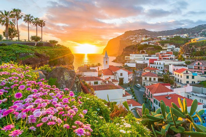 Madeira Valley of the Nuns Tour - Câmara de Lobos: a coastal finish with poncha