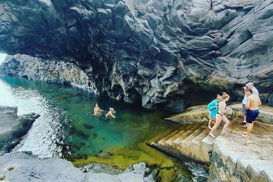 Madeira: West Side Jeep Tour with Natural Pools - Seixal, black sand, and mountain waterfalls