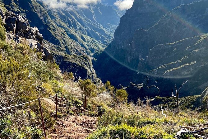 Morning Transfer To Pico Do Arieiro, Hike To Pico Ruivo & Return From Teixeira - What to pack for the five-hour window