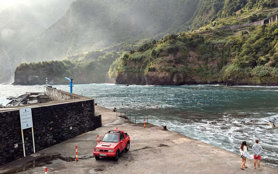 North Tour Private Half-Day: S. Vicente, Seixal & P. Moniz - Véu da Noiva brings the waterfall and black cliffs