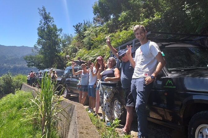 North Tour & Wine Tasting - 4x4 (Small Groups) - Santana’s thatched houses in just 15 minutes