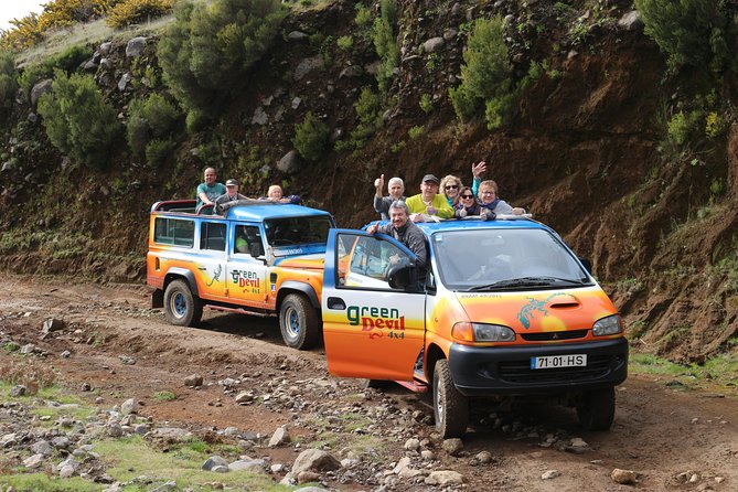 NorthWest Landscapes, UNESCO & volcanic pools 4x4 experience - What the guide adds to the day