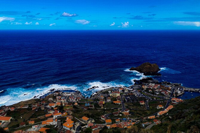 Oldtimer Sightseeing Tour in the West and Northwest - Starting in Câmara de Lobos