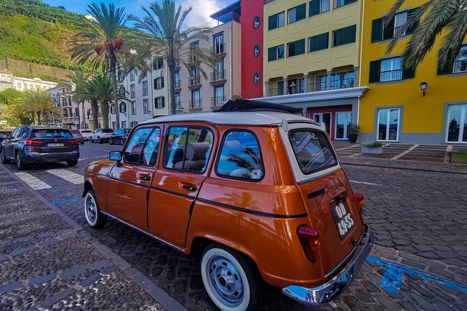 Oldtimer Sightseeing Tour in the West and Northwest - Ponta do Pargo and lunch with a view